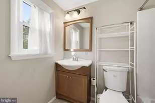 9078 Flamepool Way, Columbia, MD 21045 - Photo 8