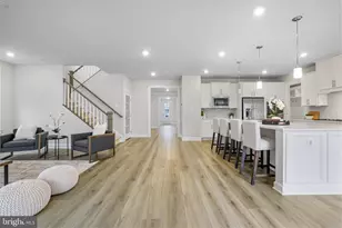 7949 Lawndale Cir, Columbia, MD 21044 - Photo 10