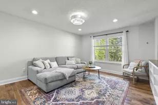 6174 Fairbourne Ct, Hanover, MD 21076 - Photo 4