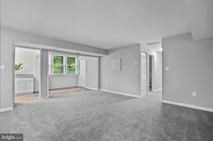 9647 White Acre Rd, Columbia, MD 21045 - Photo 4
