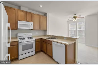 2500 Kensington Gardens #405, Ellicott City, MD 21043 - Photo 14