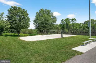 10201 Maxine St, Ellicott City, MD 21042 - Photo 54