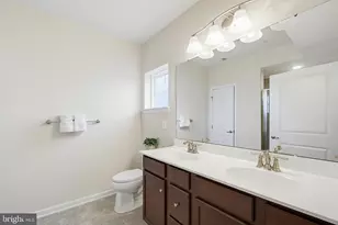 8911 Carls Ct, Ellicott City, MD 21043 - Photo 14