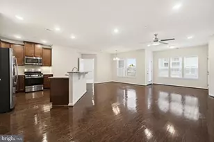 8911 Carls Ct, Ellicott City, MD 21043 - Photo 2
