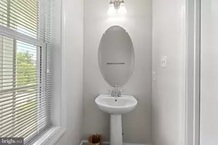 2726 W End Cir, Ellicott City, MD 21042 - Photo 22