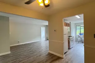 8723 Hayshed Ln, Columbia, MD 21045 - Photo 4
