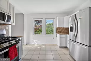 8615 Ridge Rd, Ellicott City, MD 21043 - Photo 12