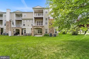 8803 Boulder Hill Pl, Laurel, MD 20723 - Photo 2