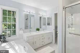 3317 Royal Oak Ct, Ellicott City, MD 21043 - Photo 24
