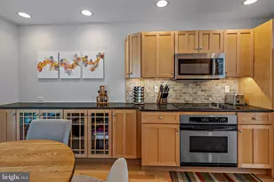 7261 Dockside Ln, Columbia, MD 21045 - Photo 22
