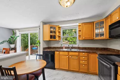 9201 Wilbur Court, Columbia, MD 21046 - Photo 4