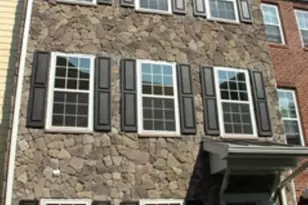6061 Talbot Dr, Ellicott City, MD 21043 - Photo 2