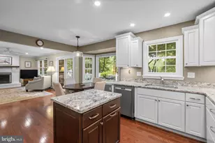 9909 Springfield Dr, Ellicott City, MD 21042 - Photo 12