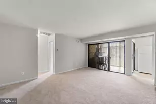 5472 Cedar Ln, Columbia, MD 21044 - Photo 4