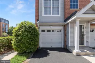 10714 Symphony Way E, Columbia, MD 21044 - Photo 2