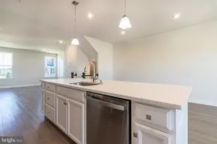 8100 Primrose Ln, Laurel, MD 20723 - Photo 16