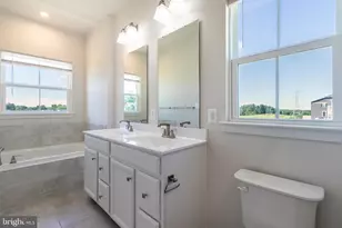 8100 Primrose Ln, Laurel, MD 20723 - Photo 6