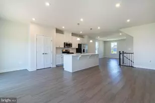 8100 Primrose Ln, Laurel, MD 20723 - Photo 22