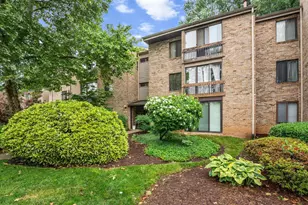 10578 Cross Fox Ln, Columbia, MD 21044 - Photo 2