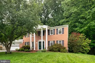 5076 Lake Cir W, Columbia, MD 21044 - Photo 2