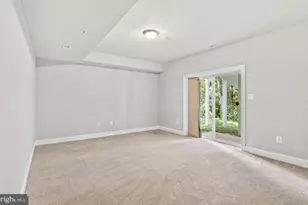 9252 Homestretch Ct, Laurel, MD 20723 - Photo 18