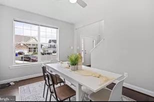 9252 Homestretch Ct, Laurel, MD 20723 - Photo 12