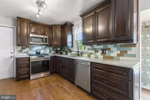 9206 Mellenbrook Rd, Columbia, MD 21045 - Photo 10
