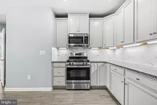8970 Carls Ct, Ellicott City, MD 21043 - Photo 12