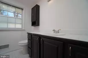 8602 Chapel Rd, Ellicott City, MD 21043 - Photo 16