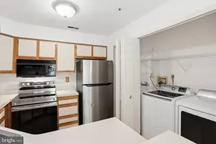 4986 Dorsey Hall Dr, Ellicott City, MD 21042 - Photo 18