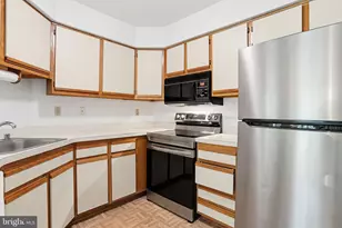 4986 Dorsey Hall Dr, Ellicott City, MD 21042 - Photo 14