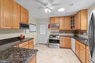 4010 Overlook Dr, Ellicott City, MD 21043 - Photo 8