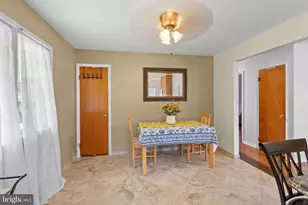 4010 Overlook Dr, Ellicott City, MD 21043 - Photo 10