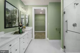 5422 Pondview Ln, Ellicott City, MD 21043 - Photo 8
