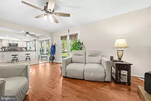 10924 Beech Creek Dr, Columbia, MD 21044 - Photo 14