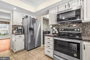 10924 Beech Creek Dr, Columbia, MD 21044 - Photo 10