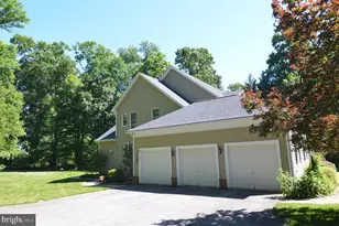 15271 Ridge Hunt Dr, Woodbine, MD 21797 - Photo 2