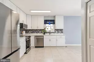 8197 Lincoln Dr, Jessup, MD 20794 - Photo 14