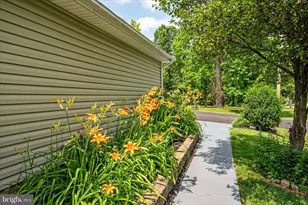 8197 Lincoln Dr, Jessup, MD 20794 - Photo 42