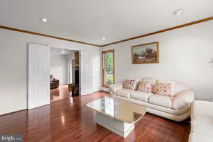 10035 Reed Ln, Ellicott City, MD 21042 - Photo 2