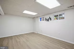 8827 Hayshed Ln, Columbia, MD 21045 - Photo 38
