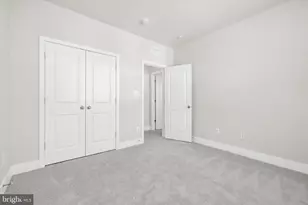 7738 Port Capital Dr, Elkridge, MD 21075 - Photo 36