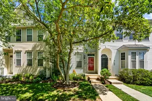 9197 Carriage House Ln, Columbia, MD 21045 - Photo 1