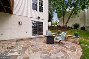 8608 Lawrence Mill Ct, Ellicott City, MD 21043 - Photo 10