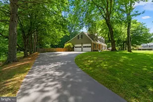 10054 Green Clover Dr, Ellicott City, MD 21042 - Photo 4