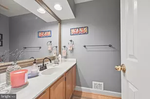 11752 Morningmist Ln, Columbia, MD 21044 - Photo 32