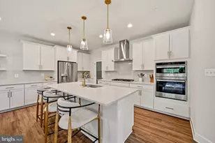 4874 Avoca Ave, Ellicott City, MD 21043 - Photo 16
