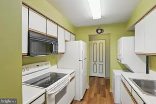8585 Falls Run Rd, Ellicott City, MD 21043 - Photo 6