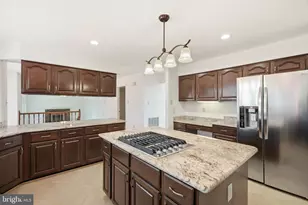 10209 Lawnmarket Ct, Ellicott City, MD 21042 - Photo 14