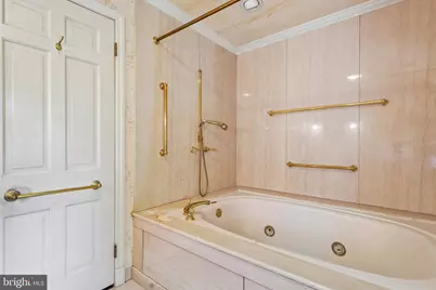 6393 W Rockburn Hill Road, Elkridge, MD 21075 - Photo 32